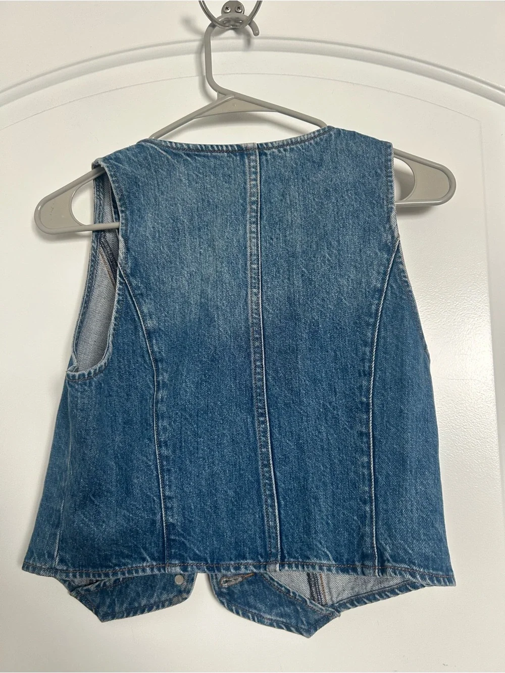 Aritzia Denim Forum The 90's Mia Denim Vest Size S Boho Western Festival Chic - Picture 3 of 13
